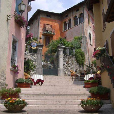 Locanda Agli Angeli Gardone Riviera Exterior photo