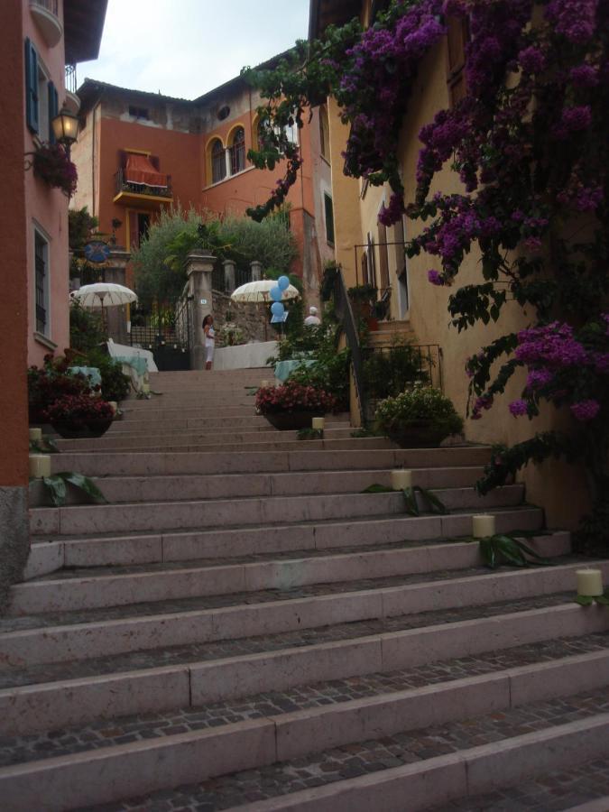 Locanda Agli Angeli Gardone Riviera Exterior photo