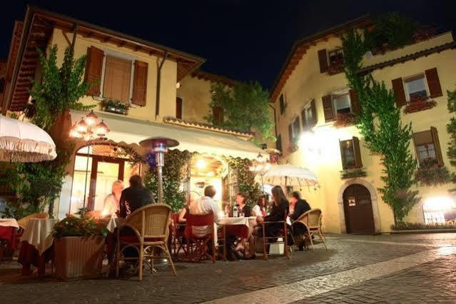 Locanda Agli Angeli Gardone Riviera Exterior photo